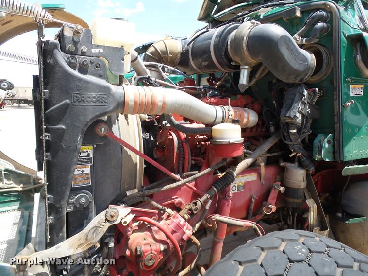 image for item DB4078 2013 Peterbilt 365 ready mix truck