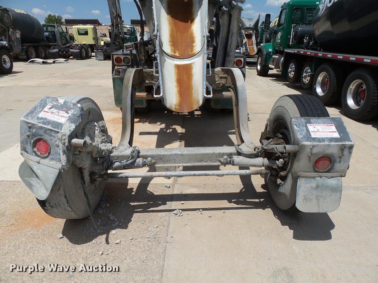 image for item DB4078 2013 Peterbilt 365 ready mix truck