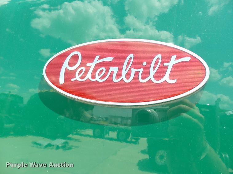 image for item DB4078 2013 Peterbilt 365 ready mix truck