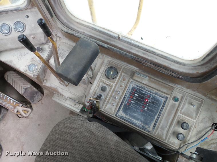 image for item DB4726 1988 Caterpillar 950E wheel loader