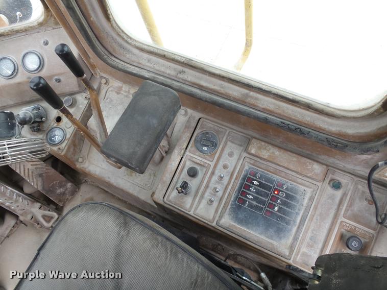 image for item DB4730 1987 Caterpillar 950B wheel loader