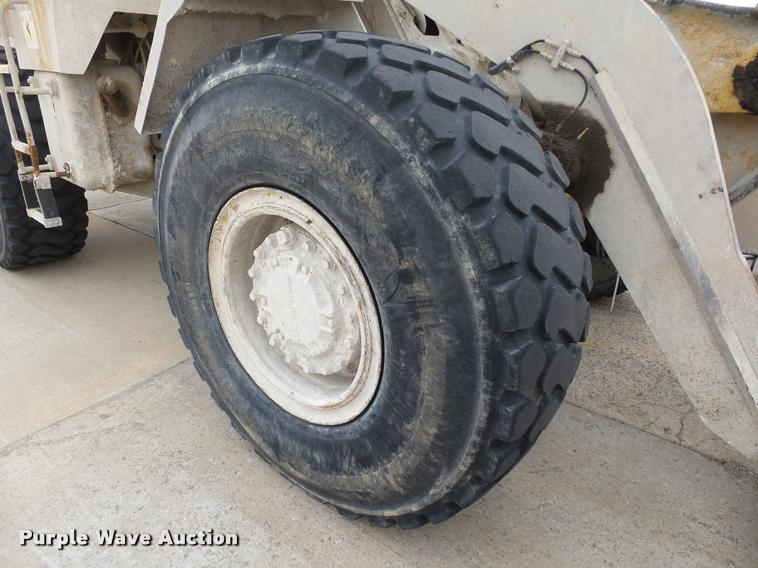 image for item DB4730 1987 Caterpillar 950B wheel loader