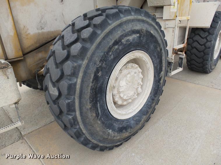 image for item DB4730 1987 Caterpillar 950B wheel loader