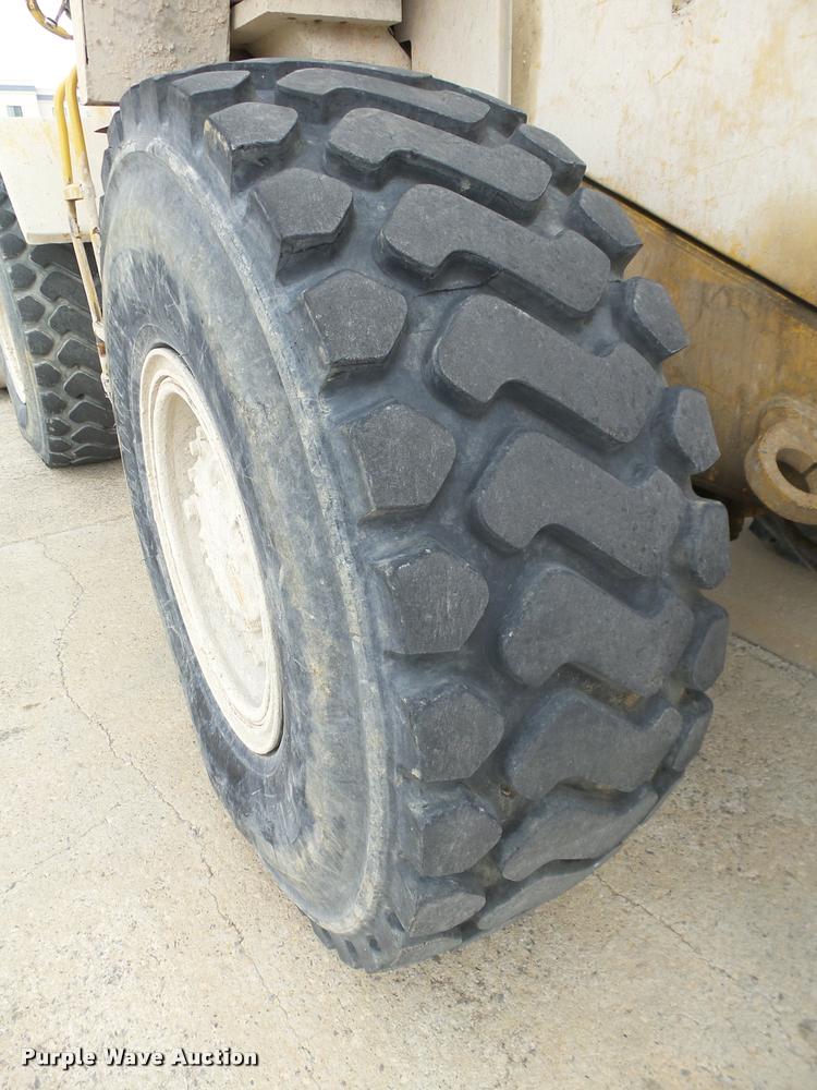 image for item DB4730 1987 Caterpillar 950B wheel loader