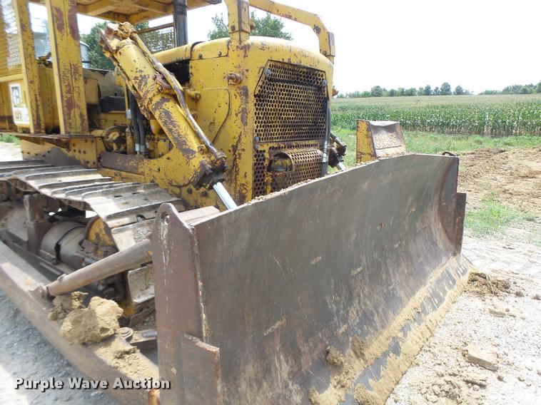 image for item DB5823 1963 Caterpillar D7E dozer
