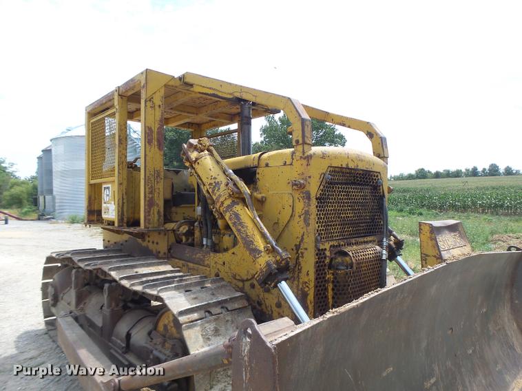 image for item DB5823 1963 Caterpillar D7E dozer