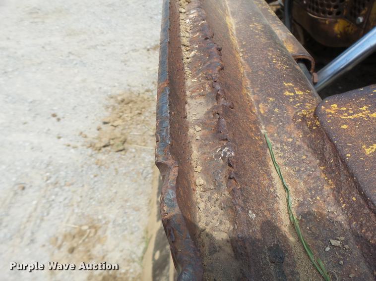 image for item DB5823 1963 Caterpillar D7E dozer