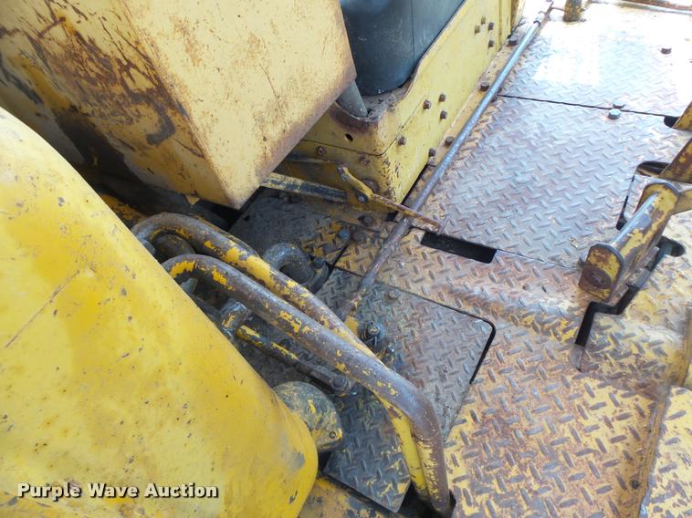 image for item DB5823 1963 Caterpillar D7E dozer