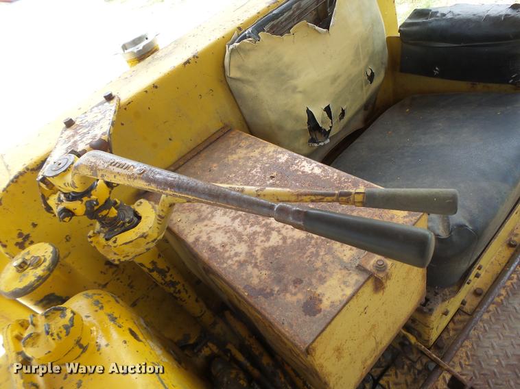 image for item DB5823 1963 Caterpillar D7E dozer