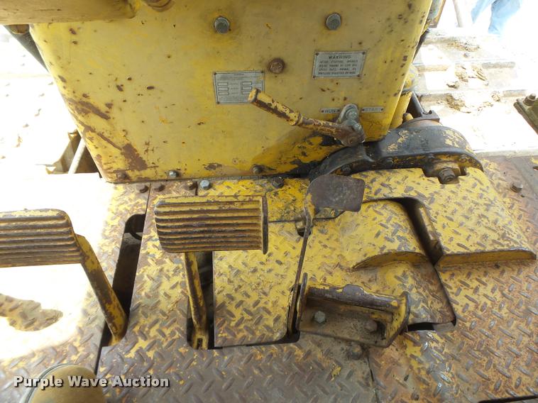 image for item DB5823 1963 Caterpillar D7E dozer