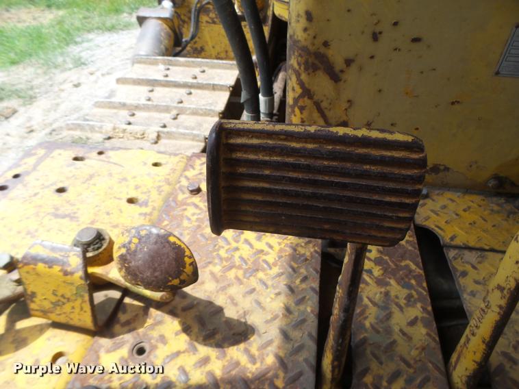 image for item DB5823 1963 Caterpillar D7E dozer