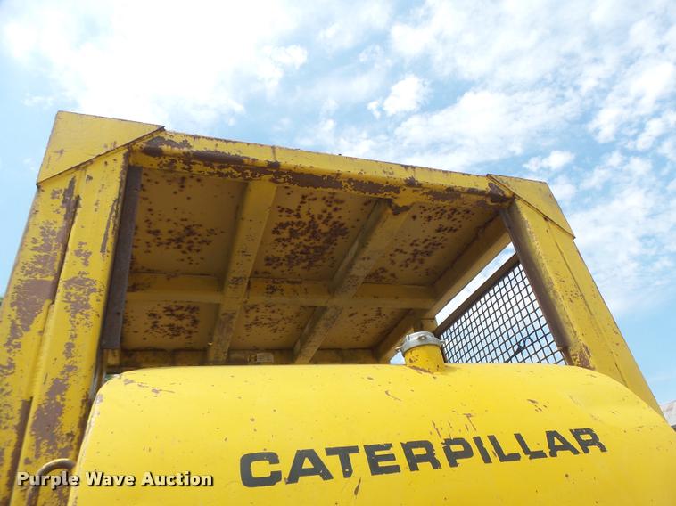image for item DB5823 1963 Caterpillar D7E dozer