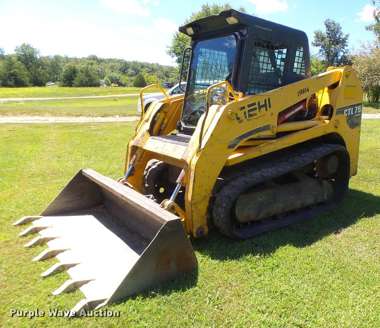 image for item DB5839 2010 Gehl CTL75 skid steer