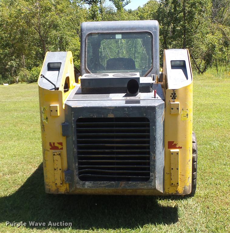 image for item DB5839 2010 Gehl CTL75 skid steer