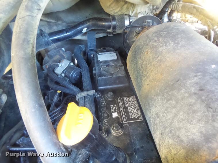 image for item DB5839 2010 Gehl CTL75 skid steer