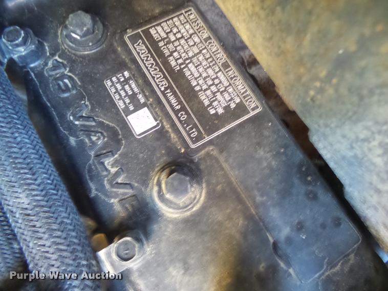 image for item DB5839 2010 Gehl CTL75 skid steer