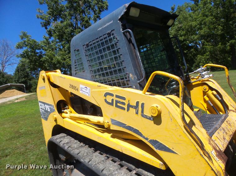 image for item DB5839 2010 Gehl CTL75 skid steer