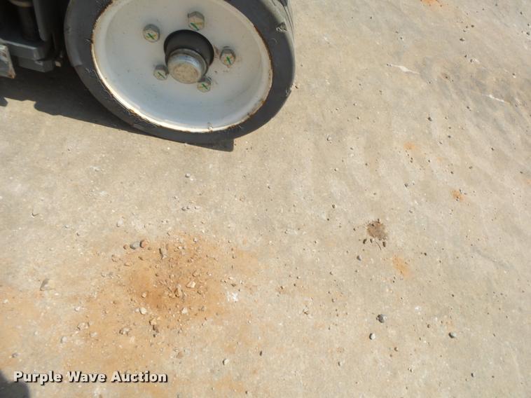 image for item DB7432 2015 Sky Jack SJIII 3219 scissor lift