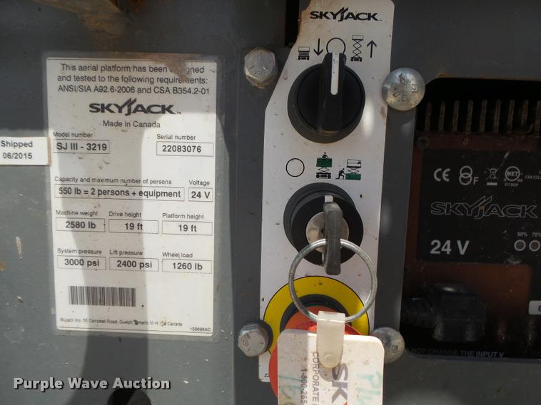 image for item DB7432 2015 Sky Jack SJIII 3219 scissor lift