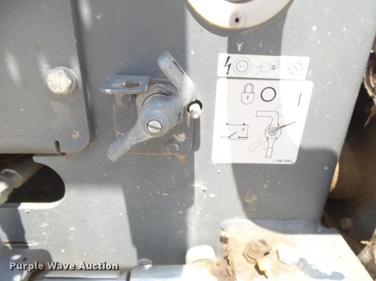 image for item DB7432 2015 Sky Jack SJIII 3219 scissor lift