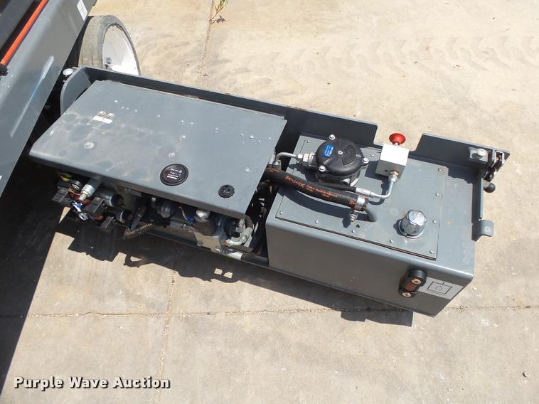 image for item DB7433 2015 Sky Jack SJIII 4626 scissor lift