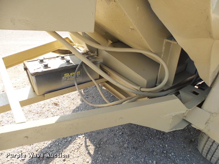 image for item DB7438 Finn MSD-22 bale shredder