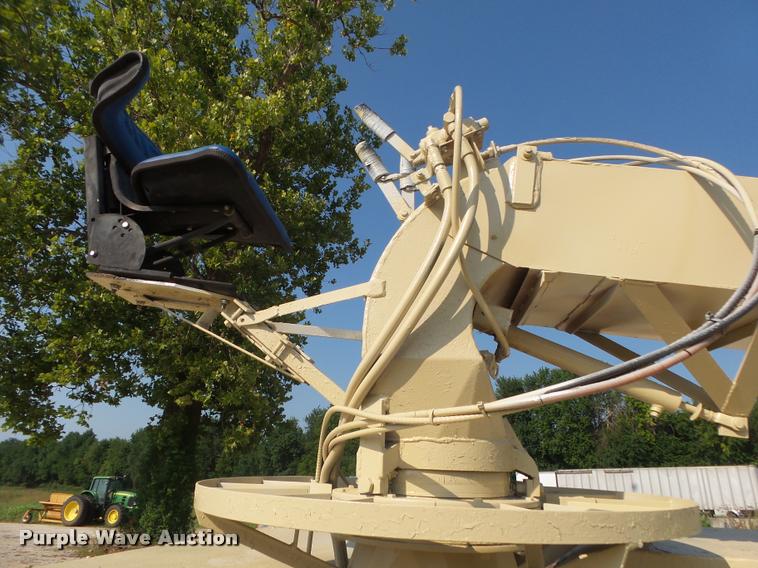 image for item DB7438 Finn MSD-22 bale shredder