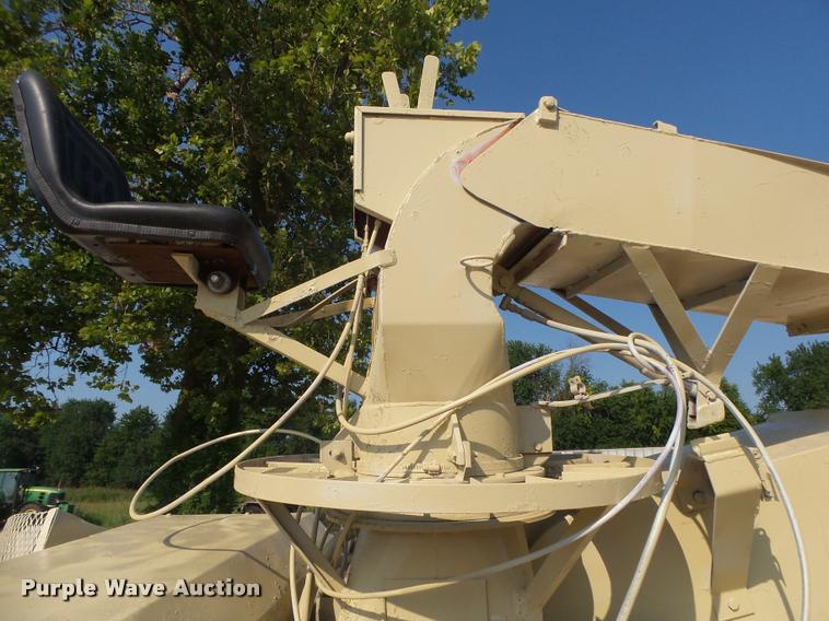 image for item DB7439 Finn MSD-30 bale shredder