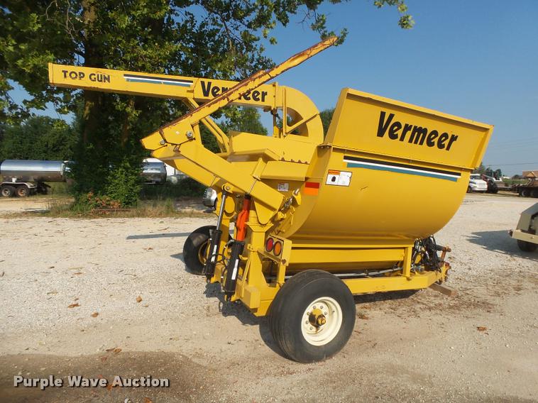 image for item DB7440 Vermeer Top Gun bale shredder