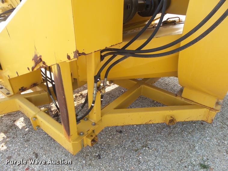 image for item DB7440 Vermeer Top Gun bale shredder