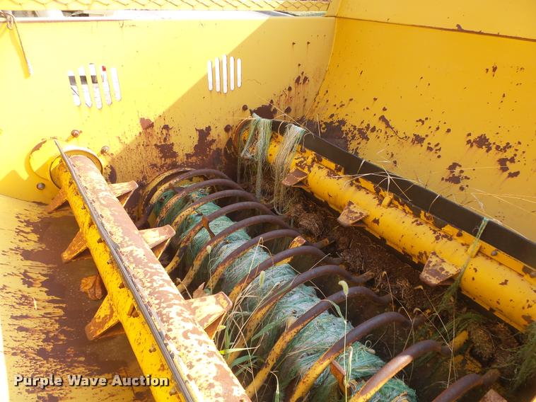 image for item DB7440 Vermeer Top Gun bale shredder