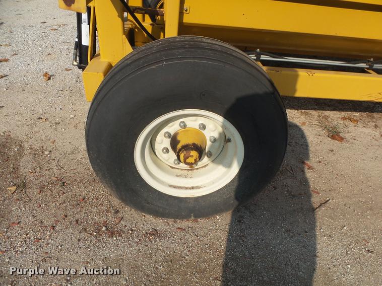 image for item DB7440 Vermeer Top Gun bale shredder