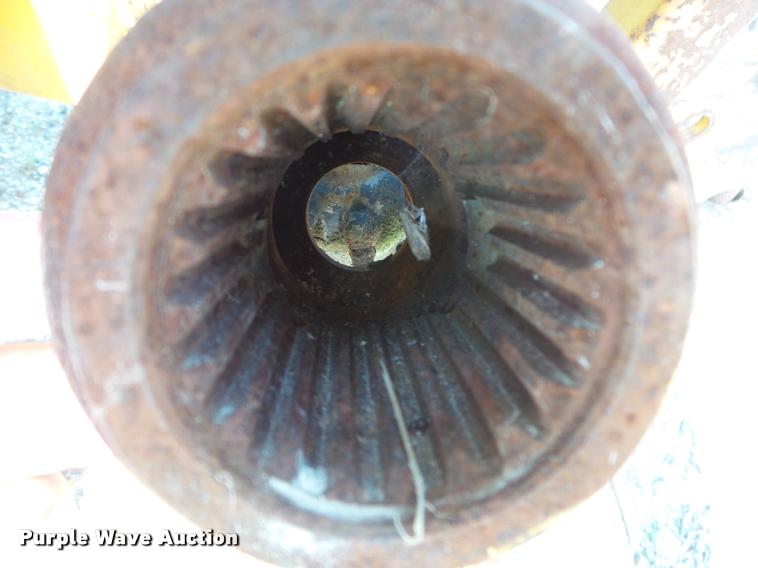 image for item DB7440 Vermeer Top Gun bale shredder