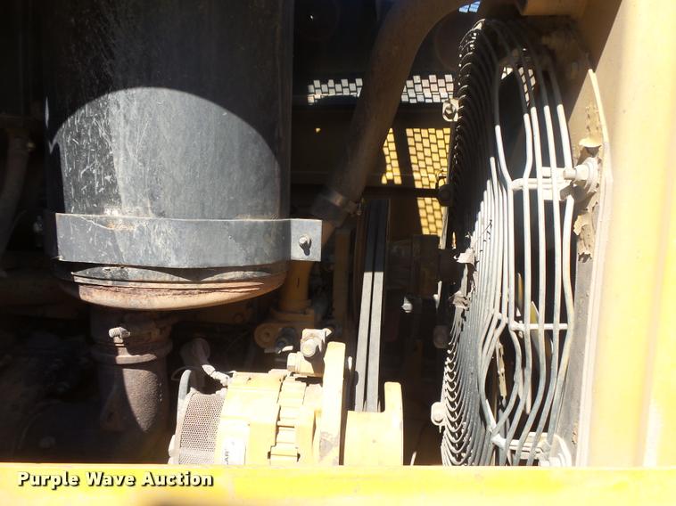 image for item DB7450 2000 Caterpillar 953C track loader