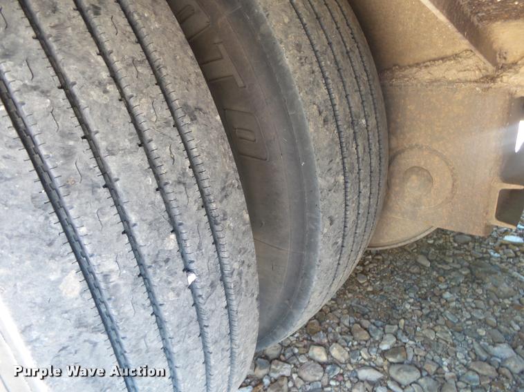 image for item DB7454 1997 Trail King TK70HT-482 hydratail equipment trailer