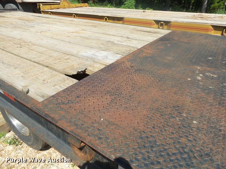 image for item DB7455 1984 Belshe T-8K equipment trailer