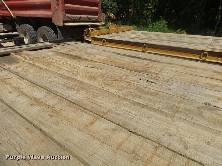 image for item DB7455 1984 Belshe T-8K equipment trailer