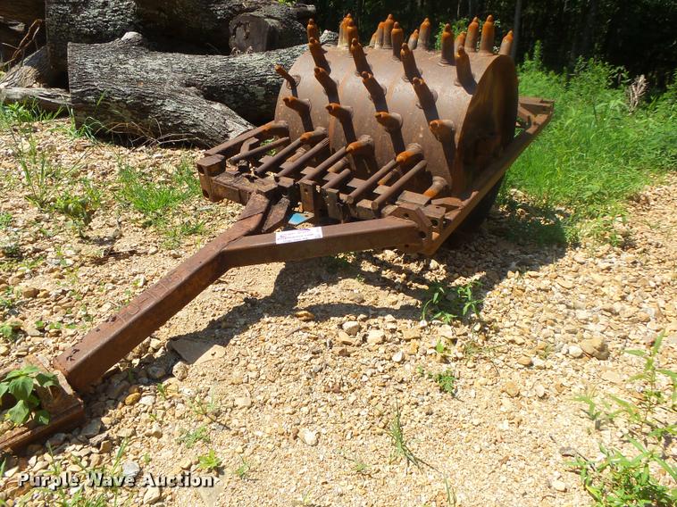 image for item DB7456 Sheep's foot roller