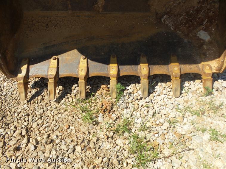 image for item DB7457 Caterpillar 977L track loader