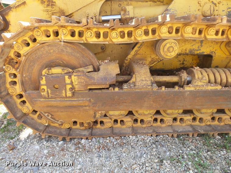 image for item DB7457 Caterpillar 977L track loader