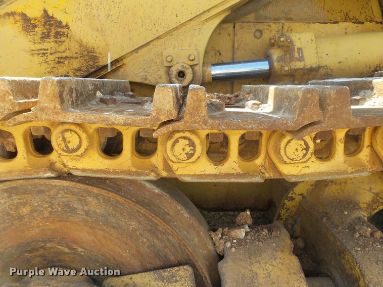 image for item DB7457 Caterpillar 977L track loader