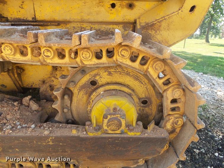 image for item DB7457 Caterpillar 977L track loader