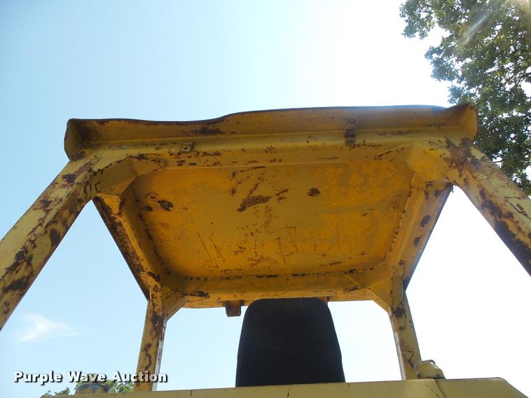image for item DB7457 Caterpillar 977L track loader