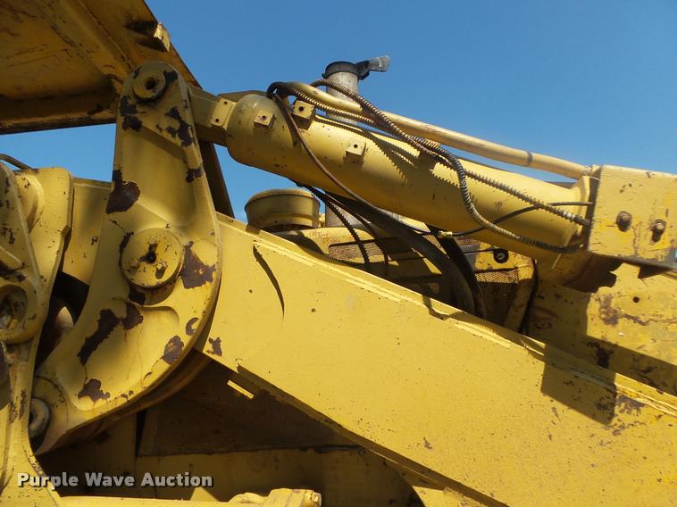 image for item DB7457 Caterpillar 977L track loader