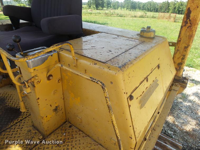 image for item DB7457 Caterpillar 977L track loader
