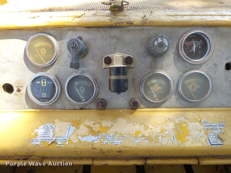 image for item DB7457 Caterpillar 977L track loader