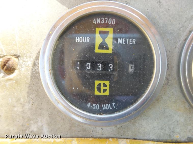 image for item DB7457 Caterpillar 977L track loader