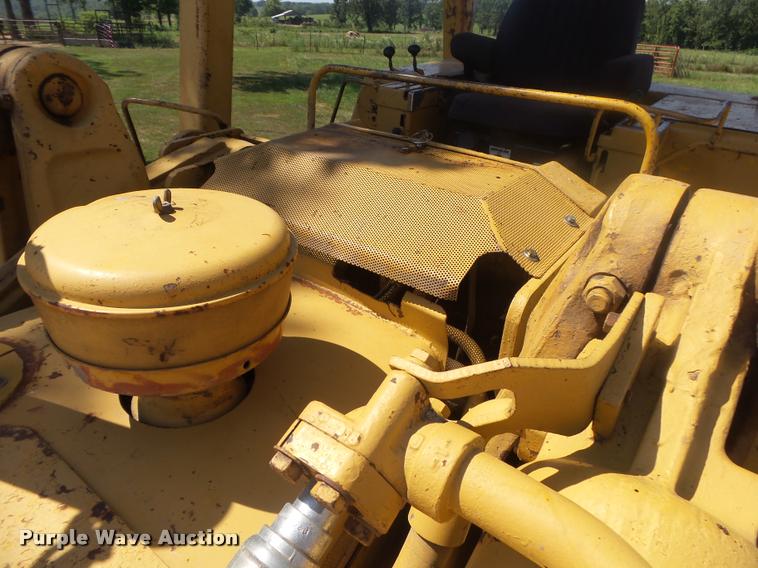 image for item DB7457 Caterpillar 977L track loader