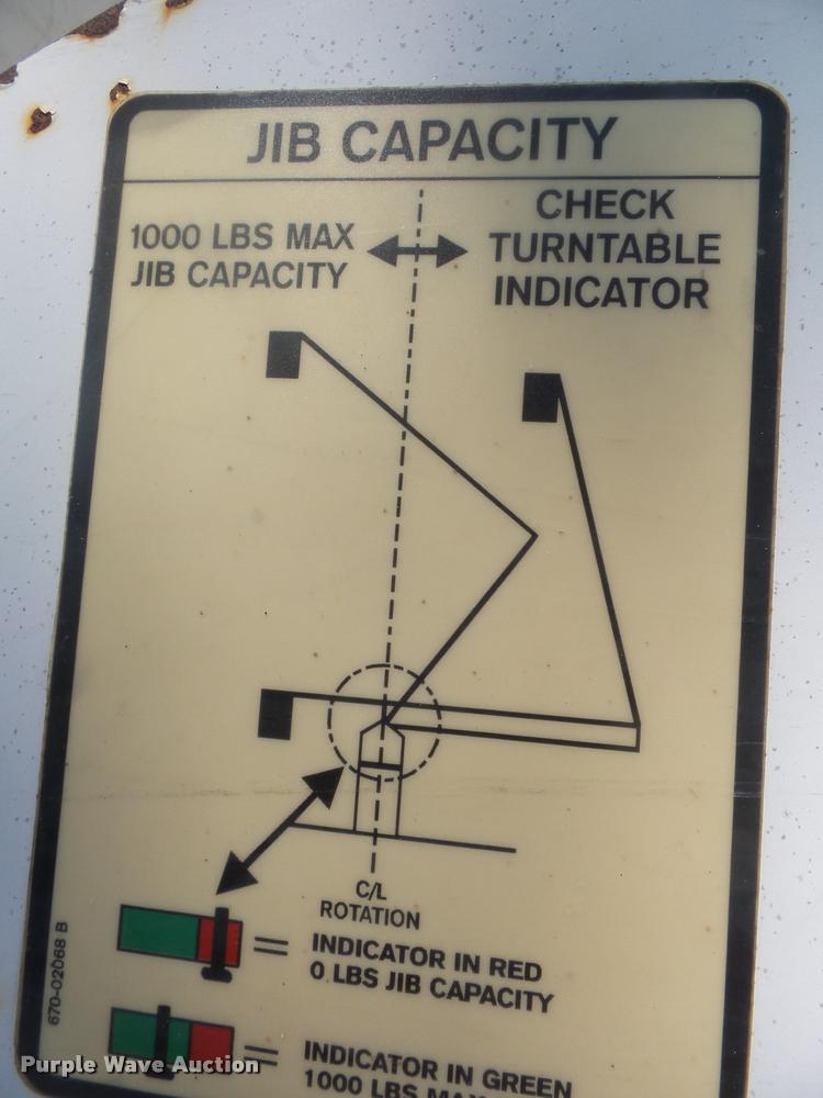 image for item DB7458 1998 International 4900 bucket truck