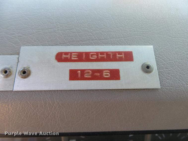 image for item DB7458 1998 International 4900 bucket truck